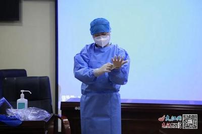 生命活水集團召開新冠病毒抗原檢測感控與醫(yī)護人員防護知識培訓會（圖集）